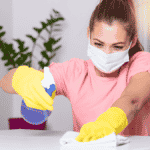 Les aide-ménagères doivent elles être vaccinées contre le Covid-19 ?